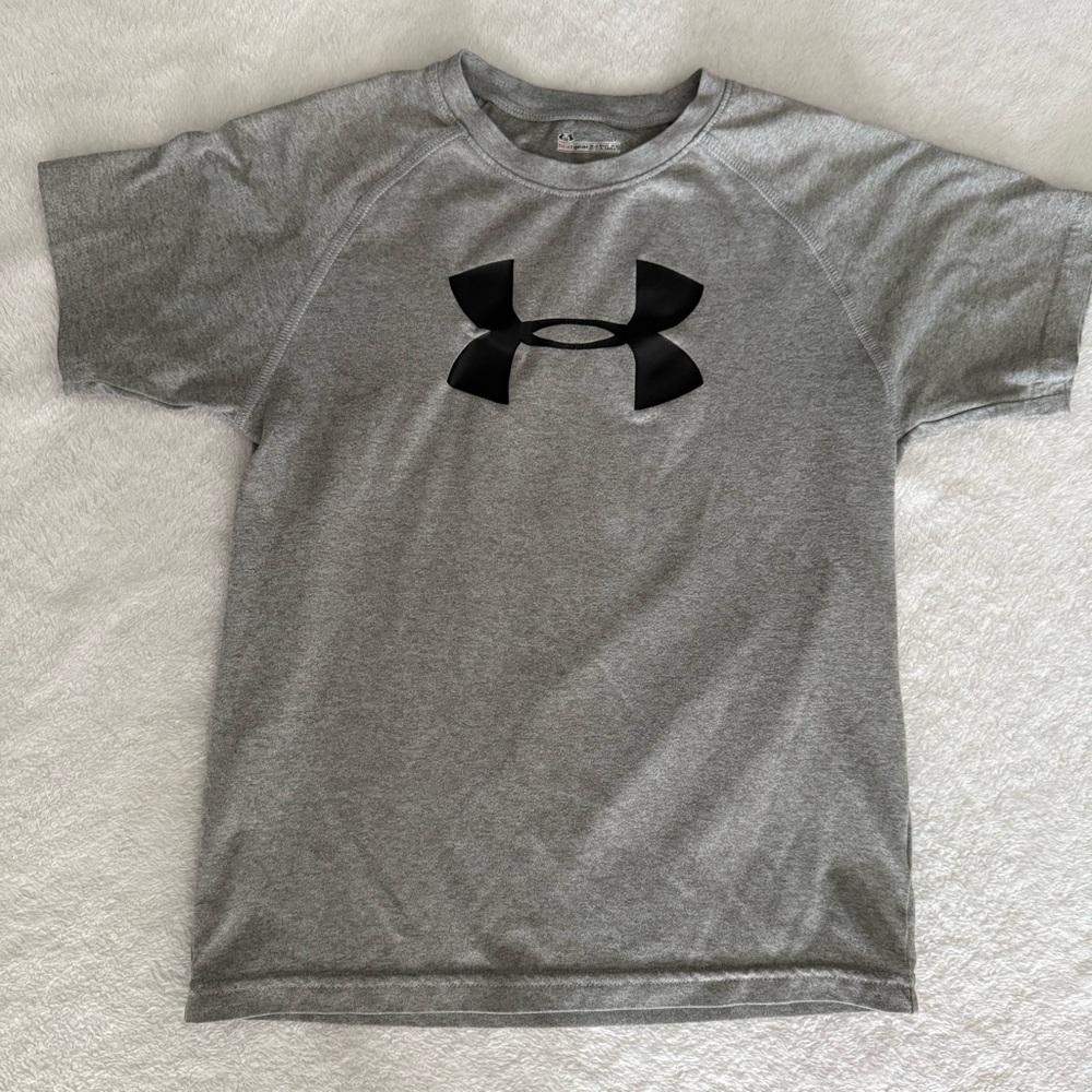 Under Armour Boys Gray Short Sleeve Tee 7